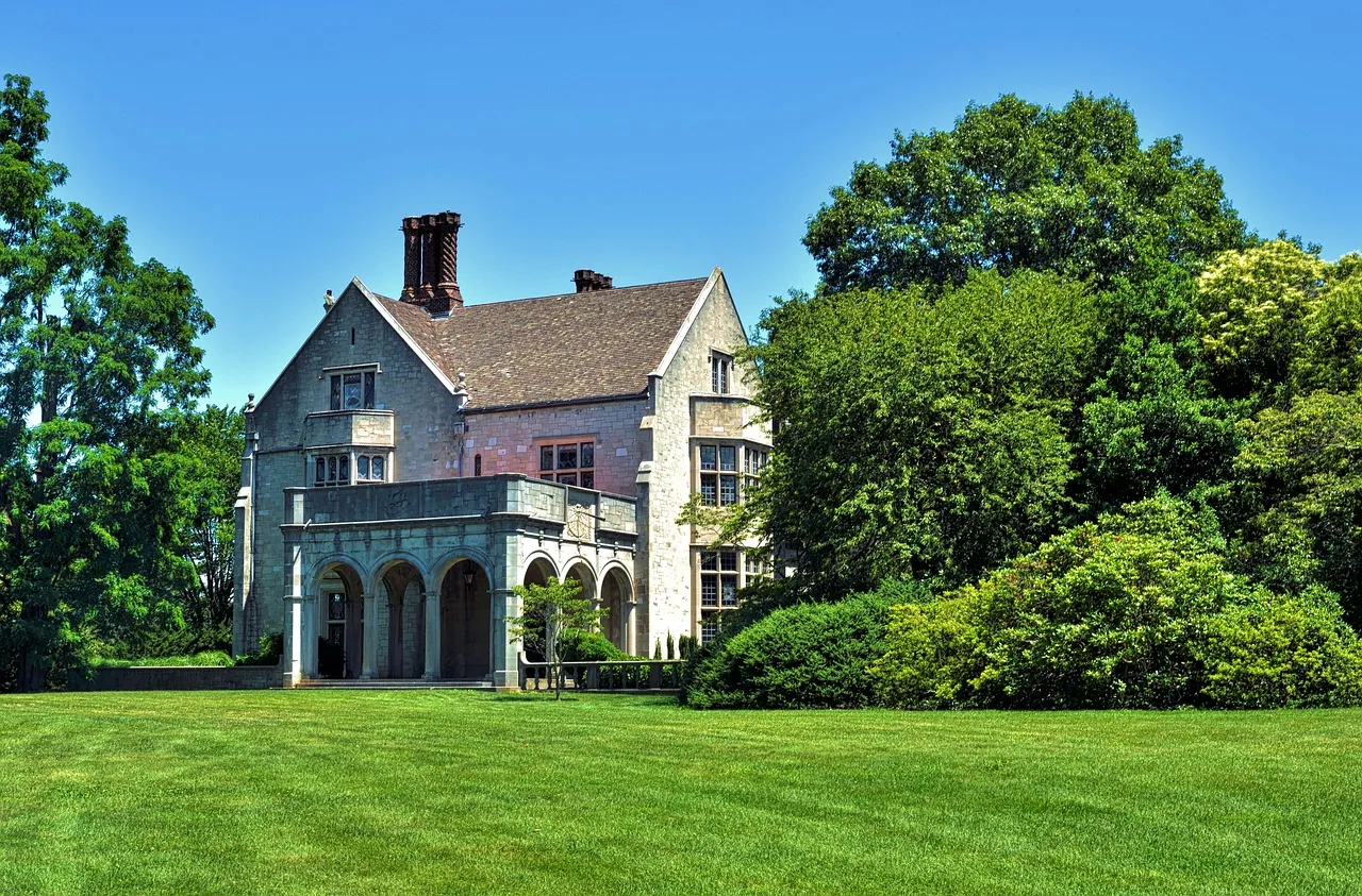 The House That She Built